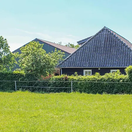 2 Bedroom Awesome In Tatil Evi Udenhout