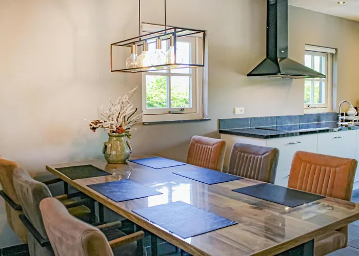 Hébergement de vacances 2 Bedroom Awesome In *